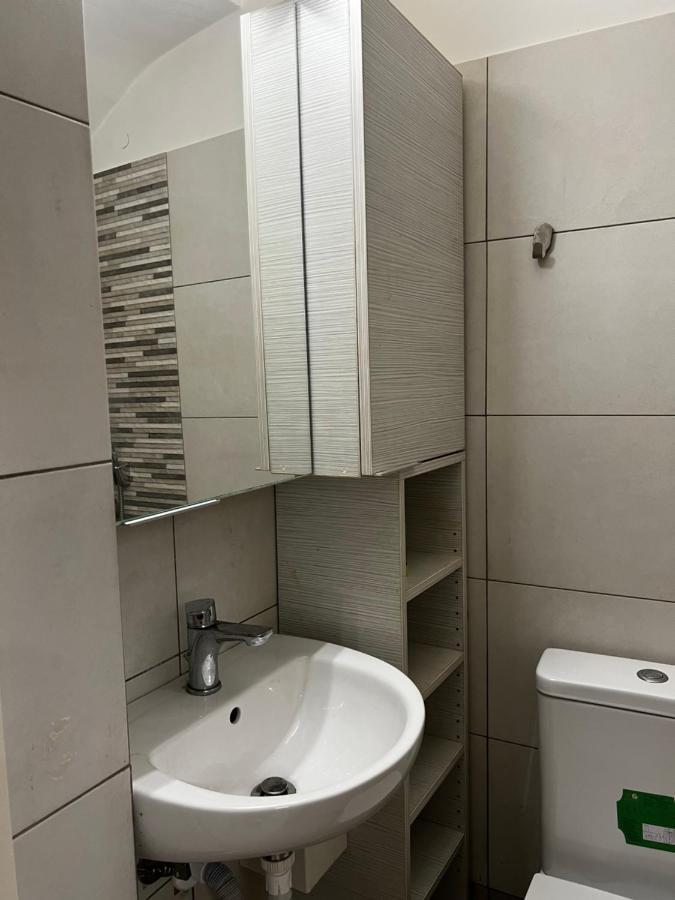 Budget Private Room In The Center Ateny Zewnętrze zdjęcie